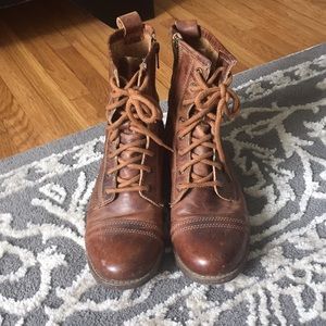 Steve Madden brown leather lace up boot